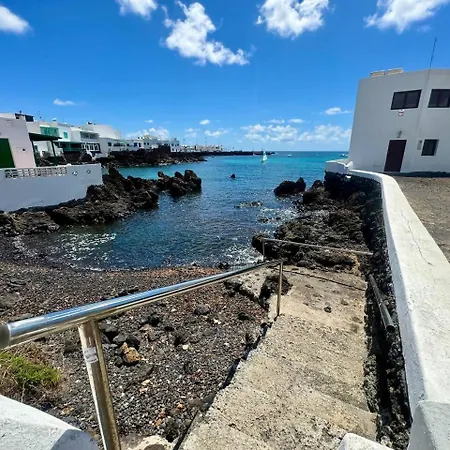 Gran Terraza 1 Minuto De Piscinas Naturales Apartamento *