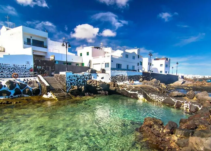 Gran Terraza 1 Minuto De Piscinas Naturales Apartamento *